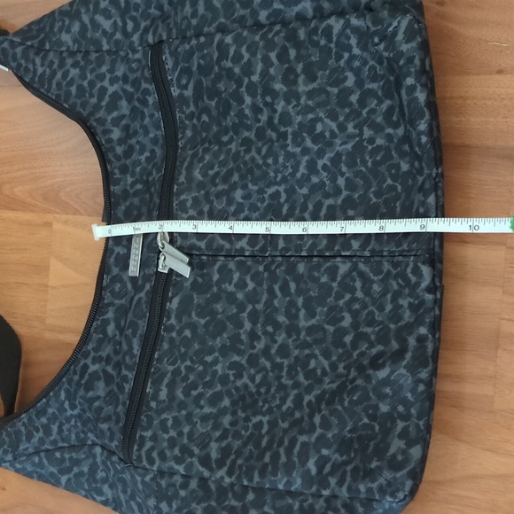 Baggallini Black Leopard Crossbody Bag - Picture 8 of 16